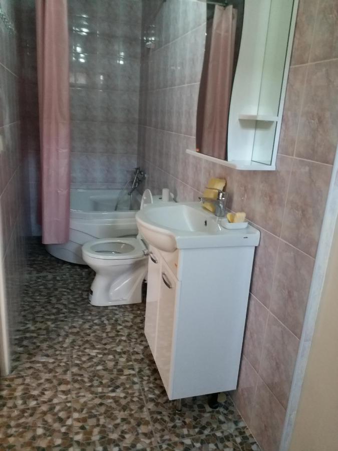 Apartment On Prospekt Mira 71 Sohum Dış mekan fotoğraf