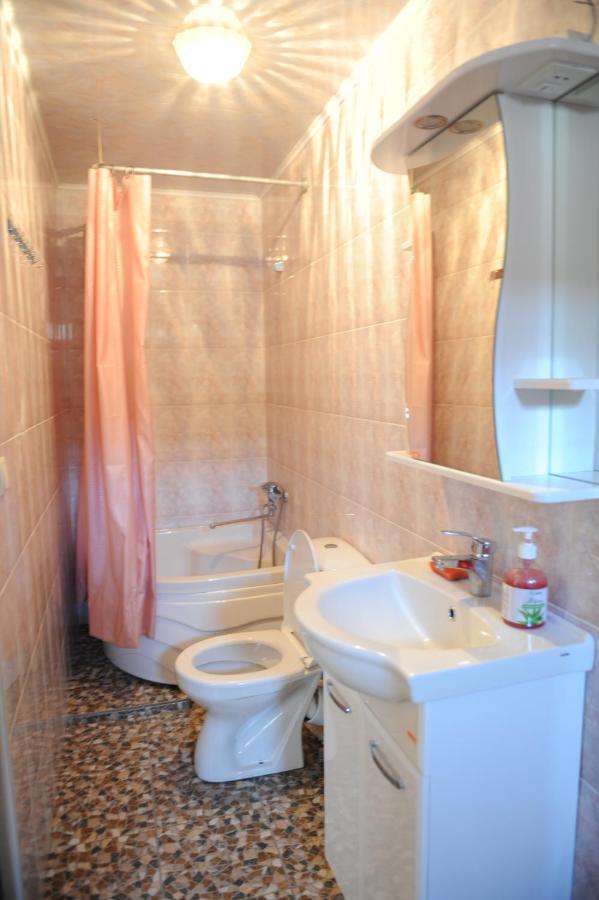Apartment On Prospekt Mira 71 Sohum Dış mekan fotoğraf