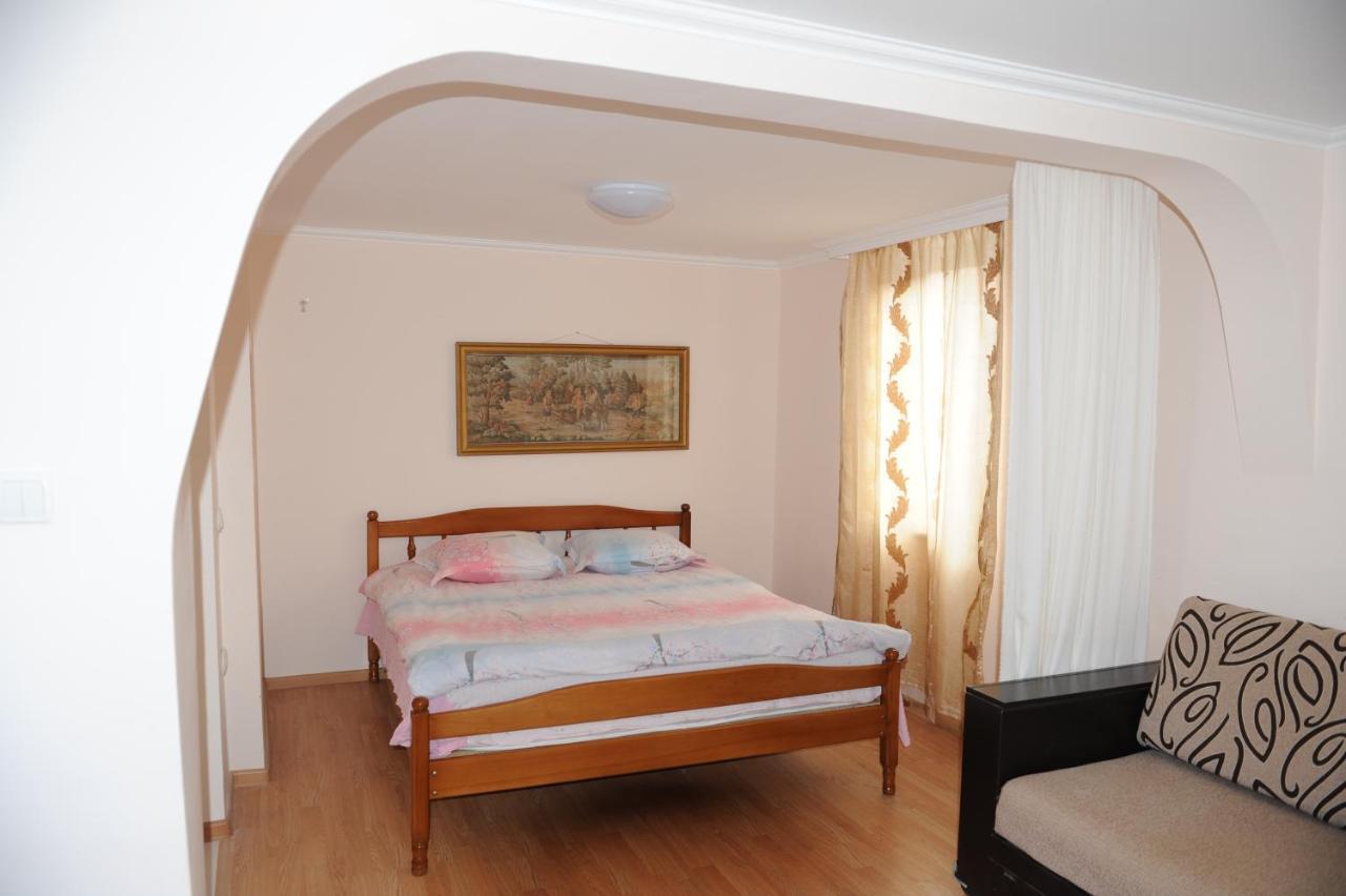 Apartment On Prospekt Mira 71 Sohum Dış mekan fotoğraf
