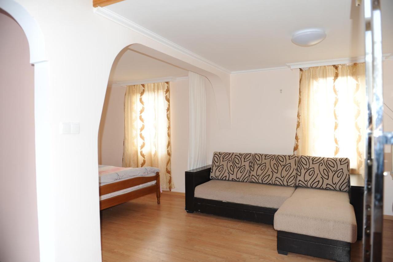 Apartment On Prospekt Mira 71 Sohum Dış mekan fotoğraf